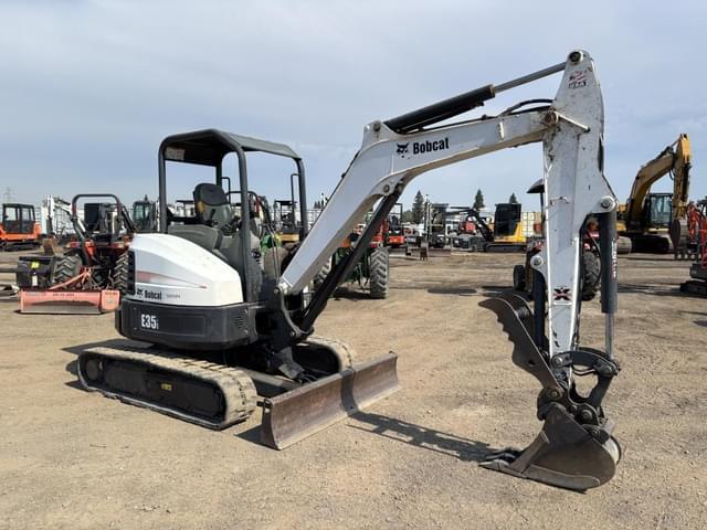 Image of Bobcat E35i equipment image 1