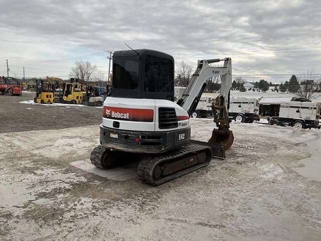 Image of Bobcat E42 equipment image 3