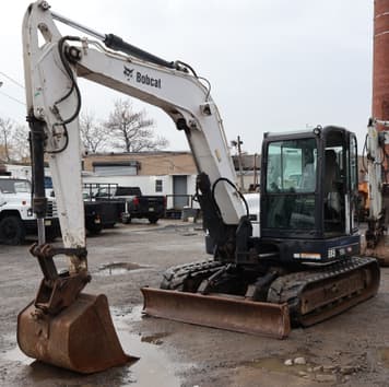 Main image Bobcat E85
