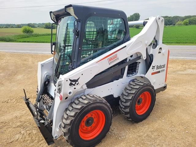 Image of Bobcat S570 equipment image 3