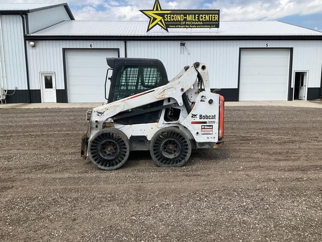 Image of Bobcat S570 equipment image 1
