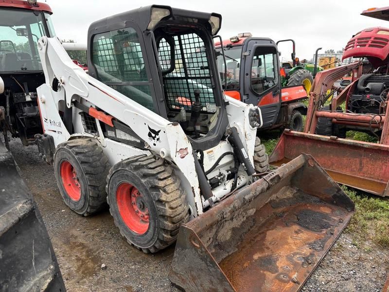 2014 Bobcat S570 Equipment Image0