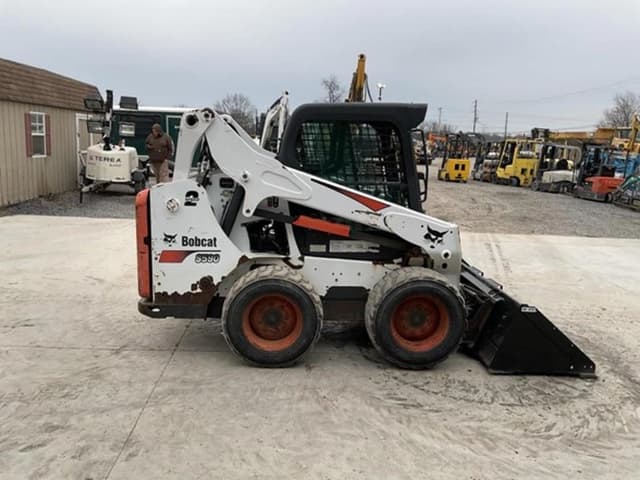 Image of Bobcat S590 equipment image 4