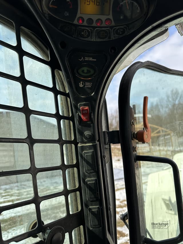 Image of Bobcat S650 equipment image 2