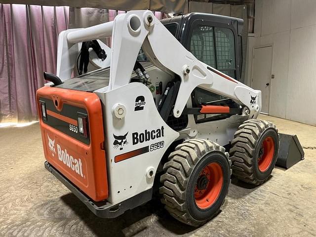 Image of Bobcat S650 equipment image 4