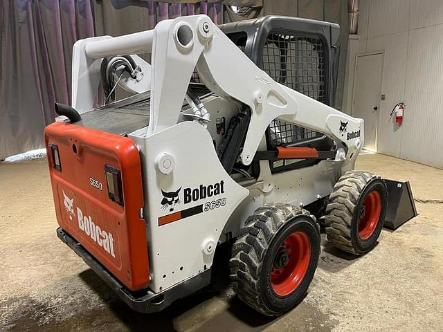 Image of Bobcat S650 equipment image 4