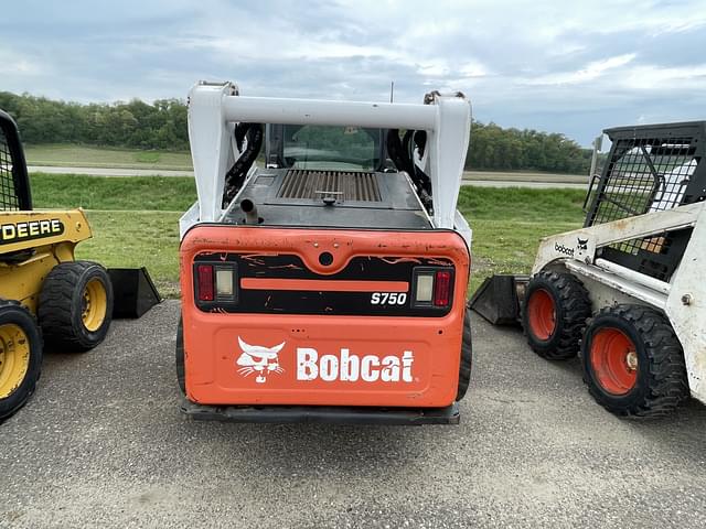 Image of Bobcat S750 equipment image 4