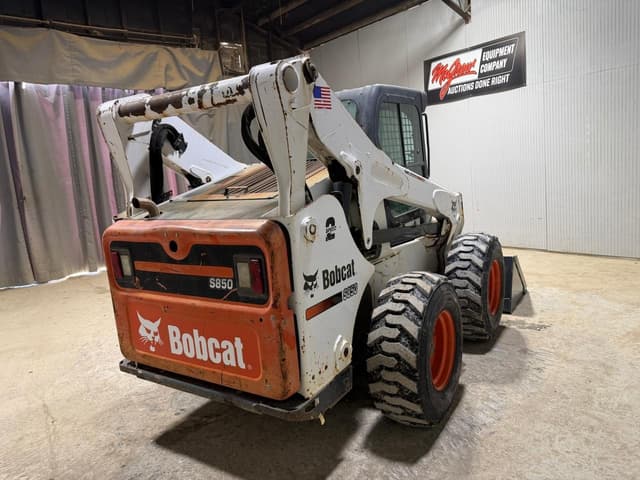 Image of Bobcat S850 equipment image 4