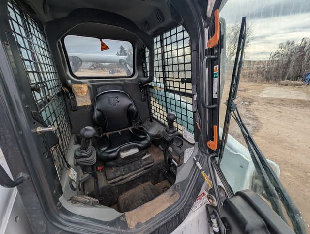 Image of Bobcat S650 equipment image 4