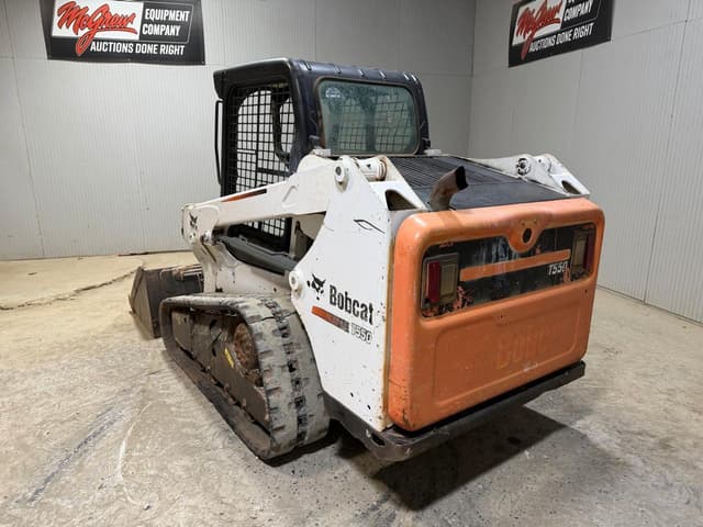 Image of Bobcat T550 equipment image 2