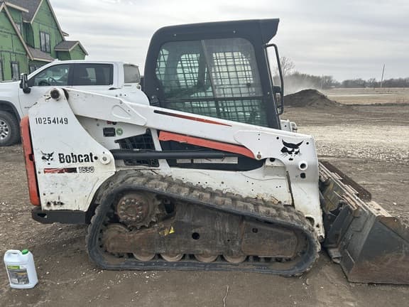 Image of Bobcat T550 equipment image 4