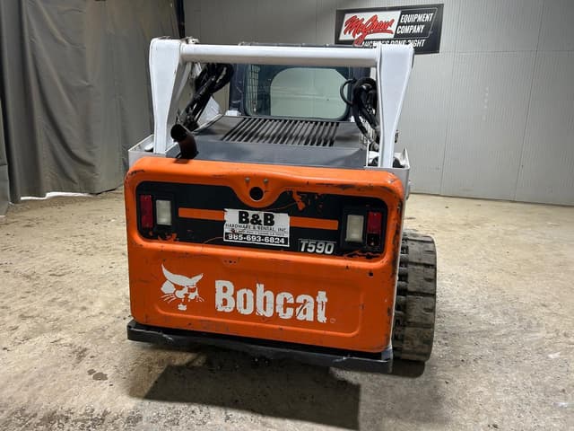 Image of Bobcat T590 equipment image 4