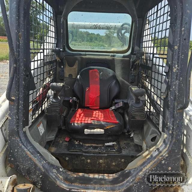 Image of Bobcat T590 equipment image 4