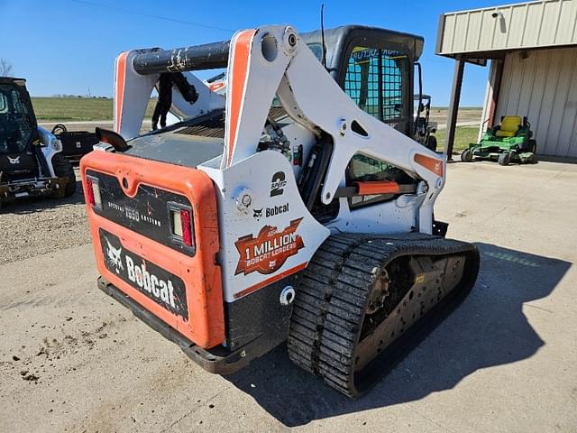 Image of Bobcat T650 equipment image 2