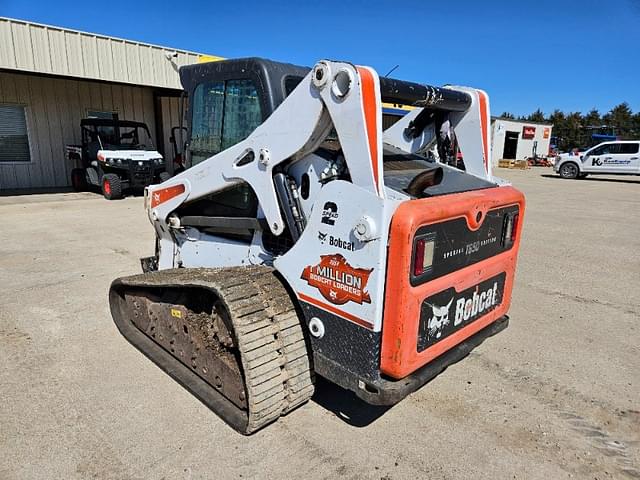 Image of Bobcat T650 equipment image 3