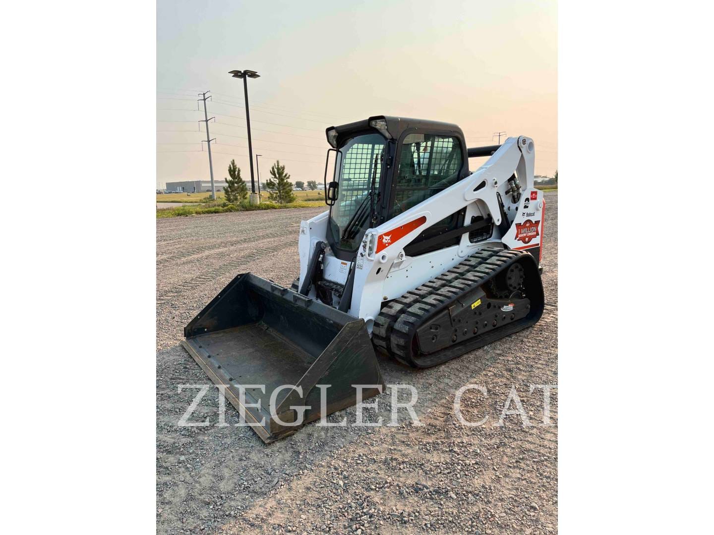 2014 Bobcat T650 Equipment Image0