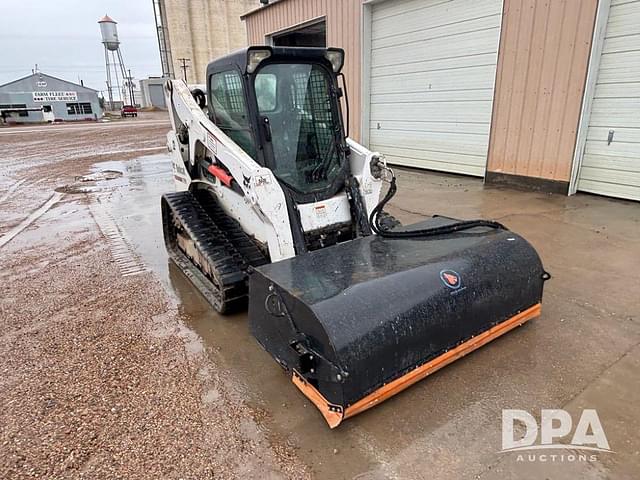 Image of Bobcat T650 equipment image 3