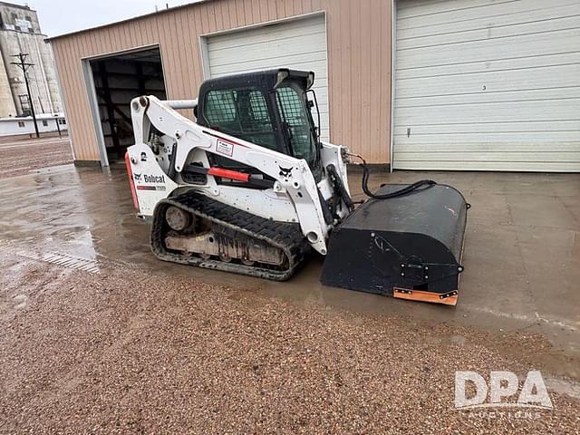 Image of Bobcat T650 equipment image 4