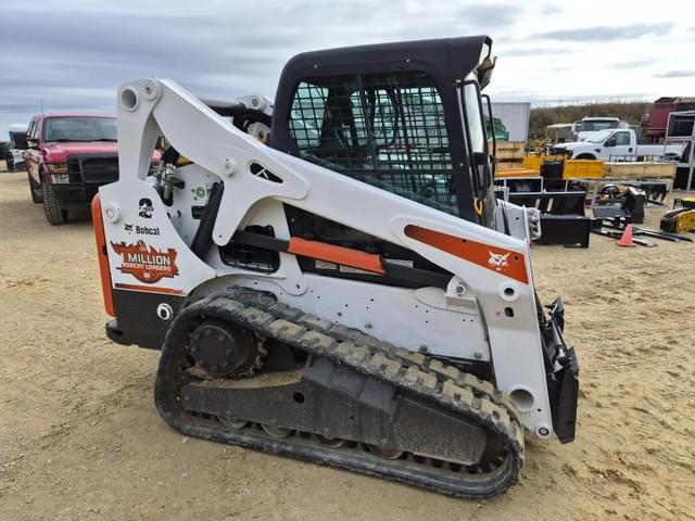 Image of Bobcat T650 equipment image 3