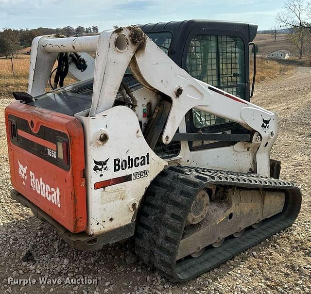 Image of Bobcat T650 equipment image 4