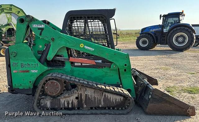 Image of Bobcat T650 equipment image 3