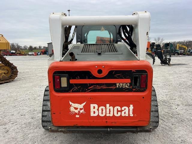 Image of Bobcat T750 equipment image 3