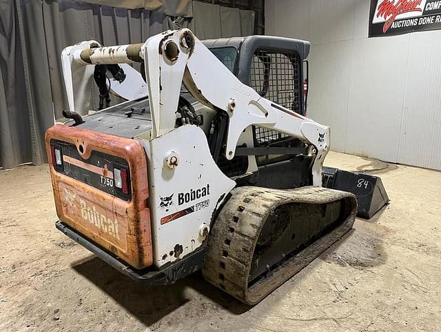 Image of Bobcat T750 equipment image 4