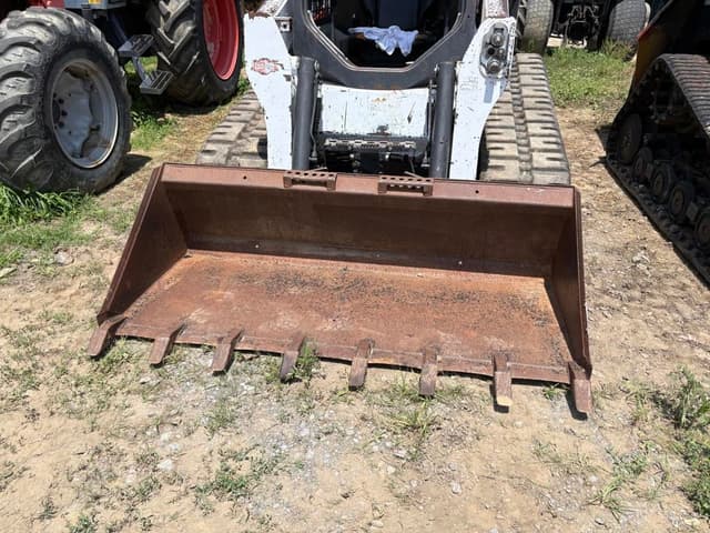 Image of Bobcat T750 equipment image 2