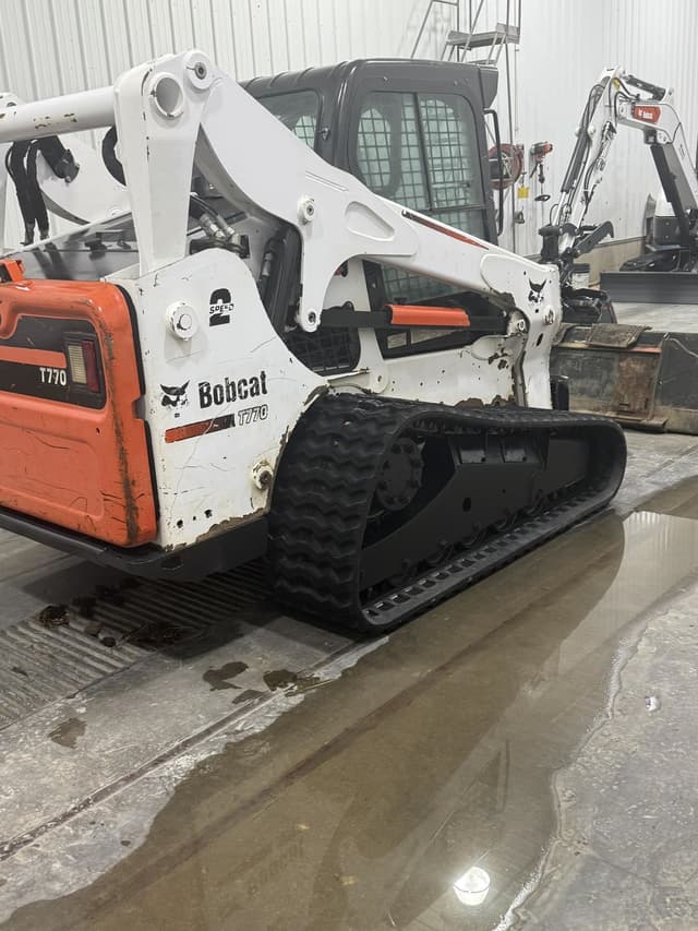 Image of Bobcat T770 equipment image 3