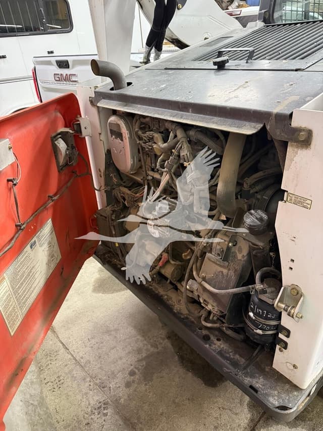 Image of Bobcat T770 equipment image 2