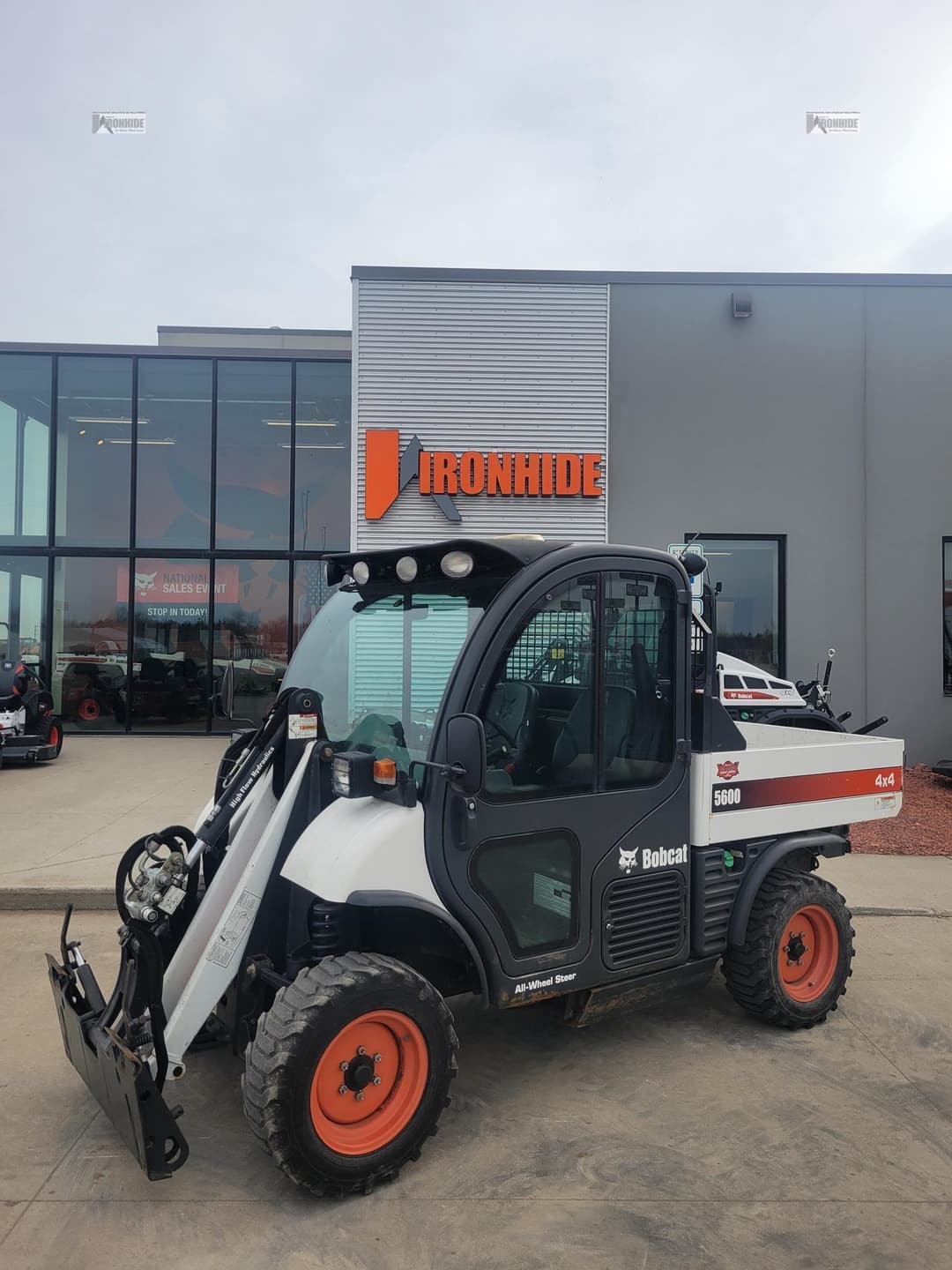 Image of Bobcat Toolcat 5600 Primary image