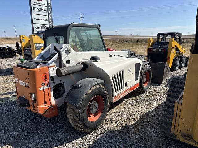 Image of Bobcat V417 equipment image 1