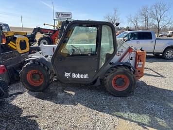 Main image Bobcat V417