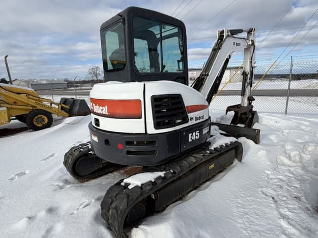 Image of Bobcat E45 equipment image 4