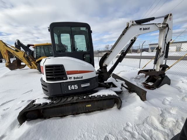 Image of Bobcat E45 equipment image 3