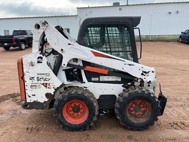 Image of Bobcat S590 equipment image 3