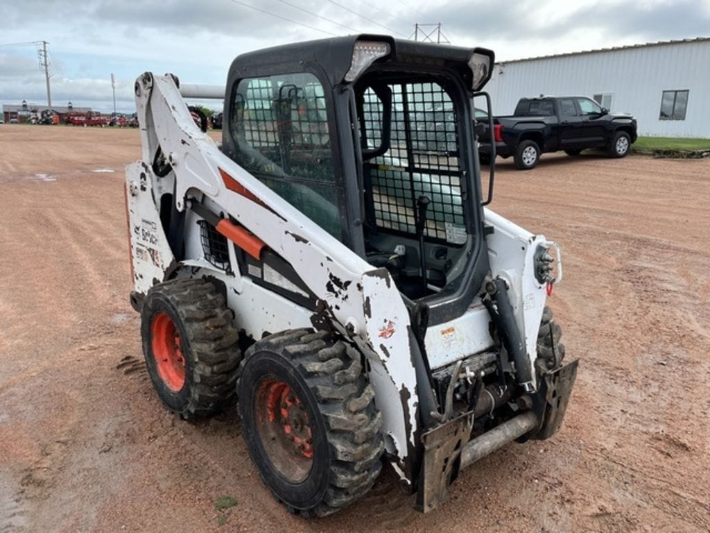2014 Bobcat S590 Equipment Image0