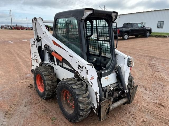 Image of Bobcat S590 equipment image 2