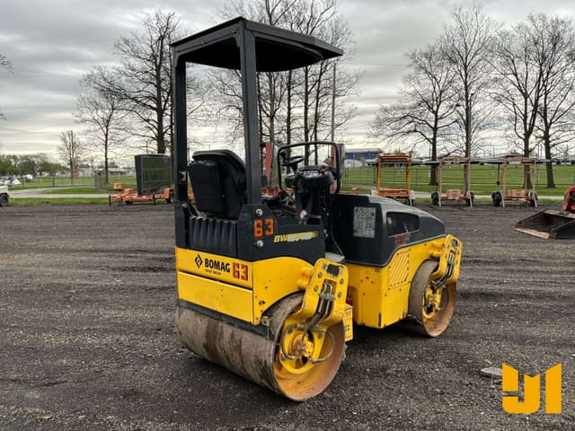 Image of Bomag BW120AD equipment image 2