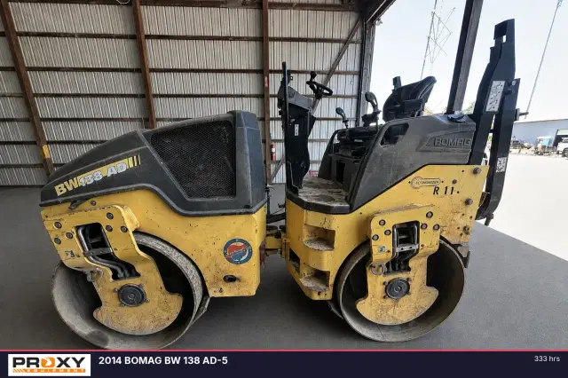 Image of Bomag BW138AD-5 equipment image 1