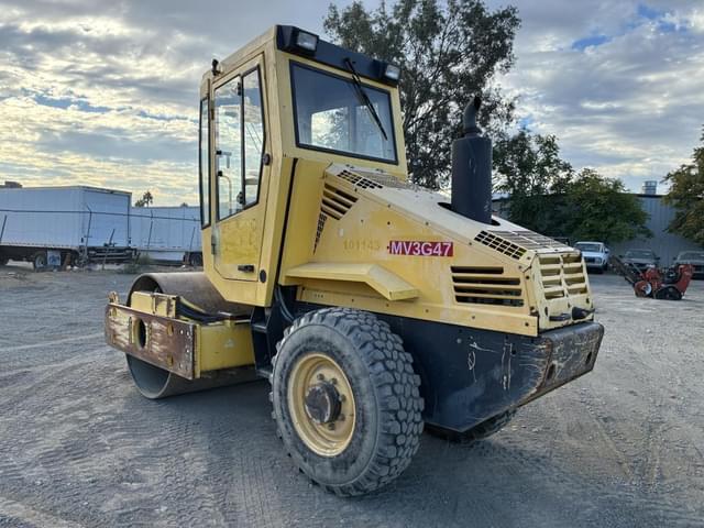 Image of Bomag BW145DH-40 equipment image 3