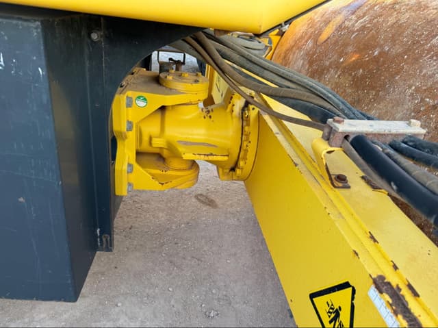 Image of Bomag BW211D-50 equipment image 3