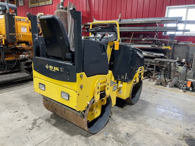 Image of Bomag BW900-50 equipment image 4