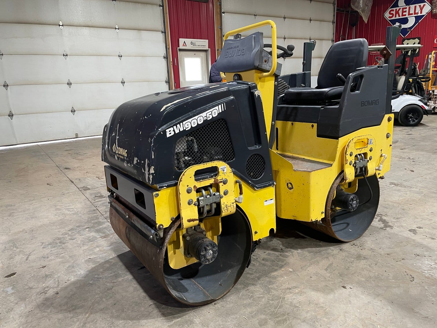 2014 Bomag BW900-50 Equipment Image0