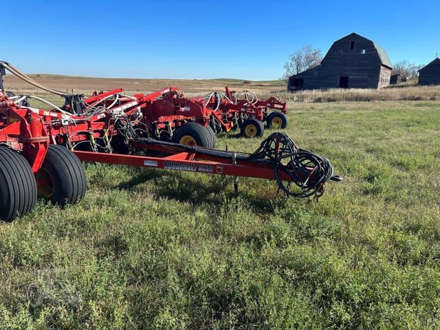 Image of Bourgault 3320-60 equipment image 2