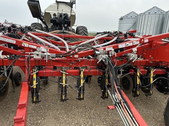 Image of Bourgault 3320-76 equipment image 2