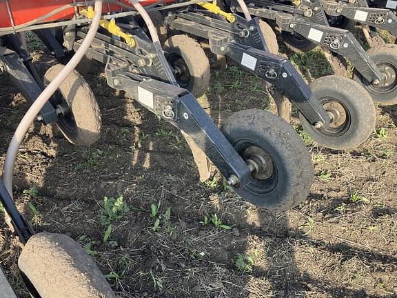 Image of Bourgault 3320 equipment image 3