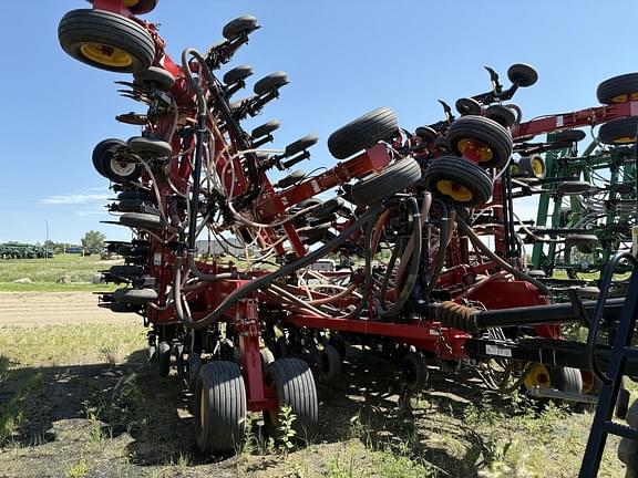 Image of Bourgault 3320 equipment image 2