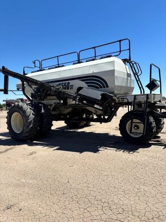 Image of Bourgault 3710 equipment image 4