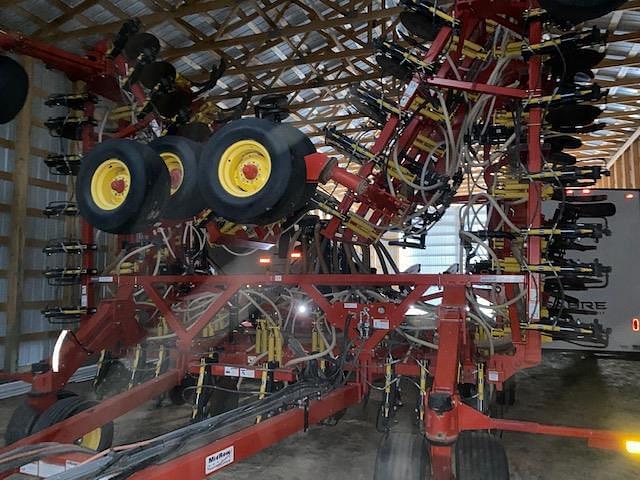 Image of Bourgault 5810 equipment image 3